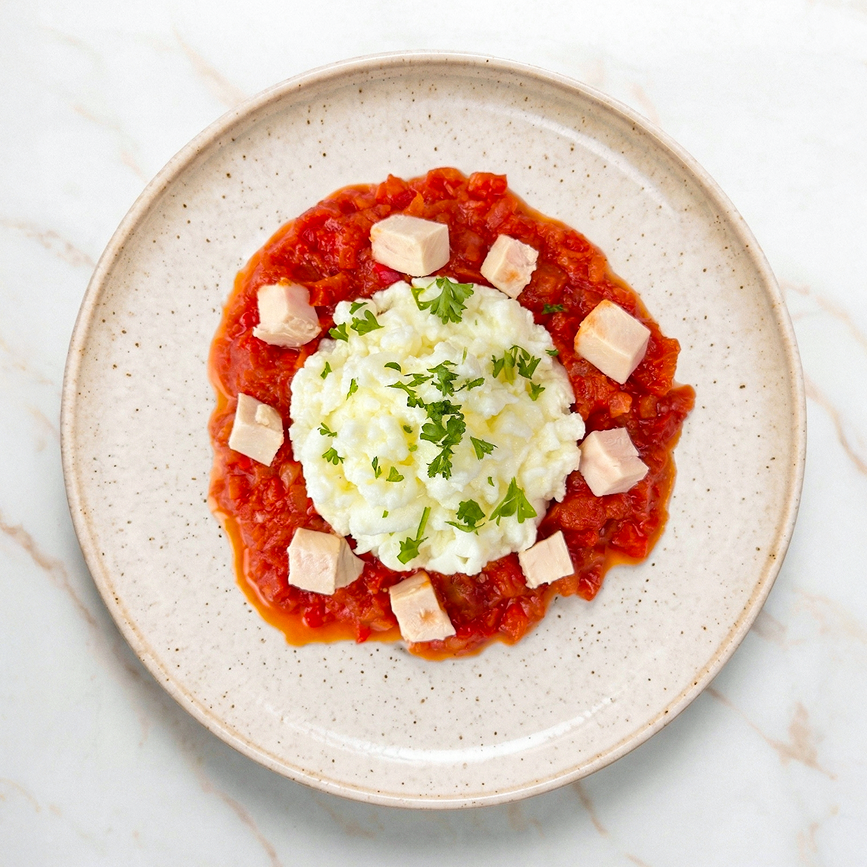 Egg White Shakshuka with Chicken Breast
